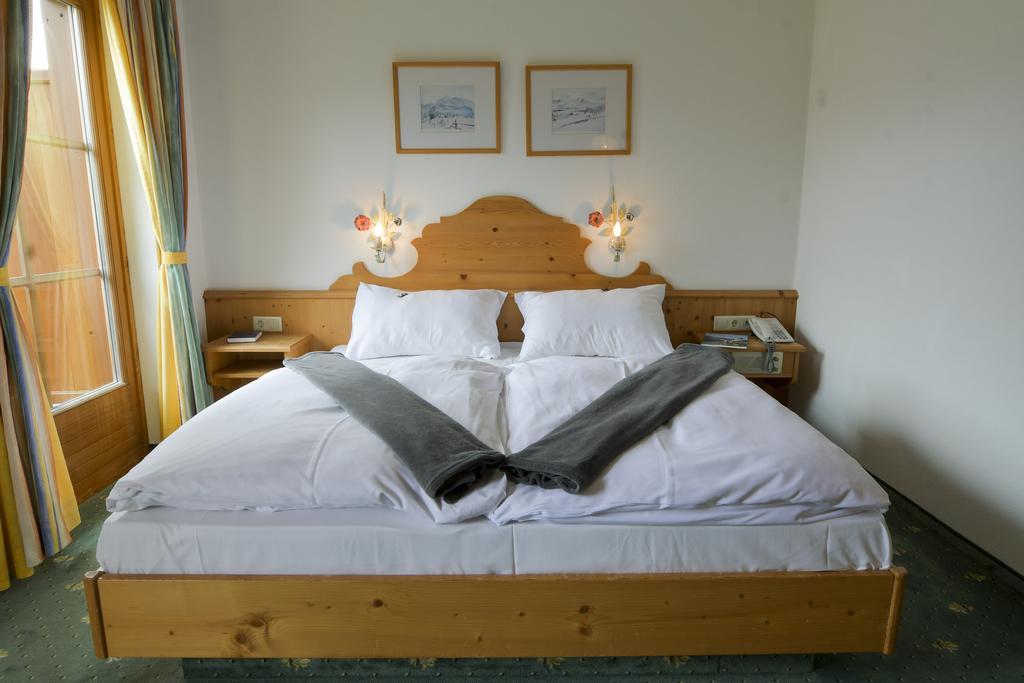 Gutshof Wolfgangsee Resort & Event Hotel Штробль Экстерьер фото
